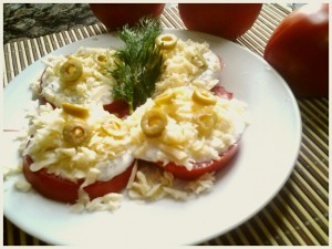pomidori_s_chesnokom_i_sirom